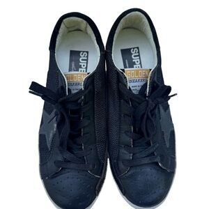 Golden Goose Superstar Black Lace-Up Women's Sneakers with Star Detail